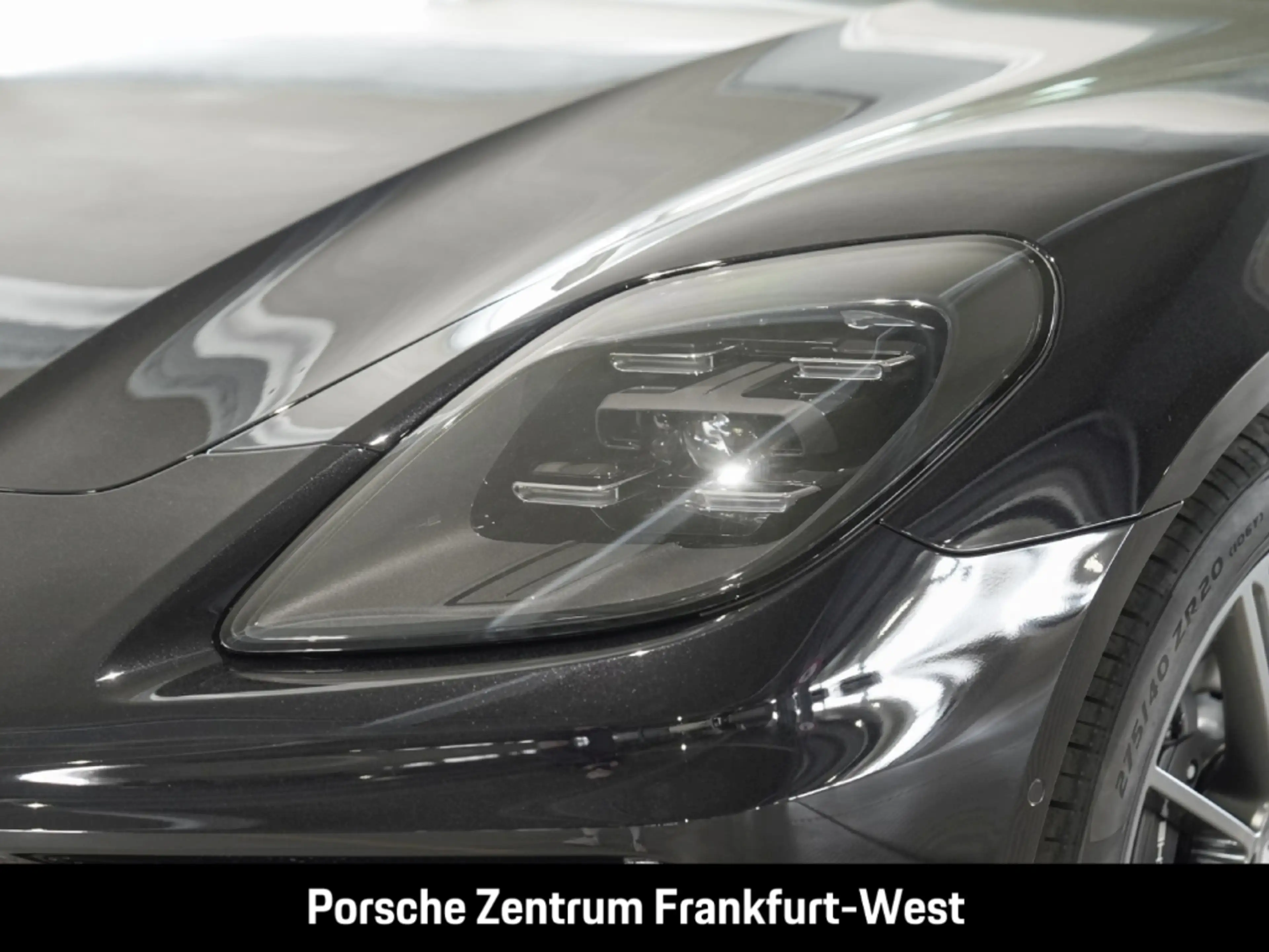 Porsche Panamera 4 E-Hybrid — photo 7