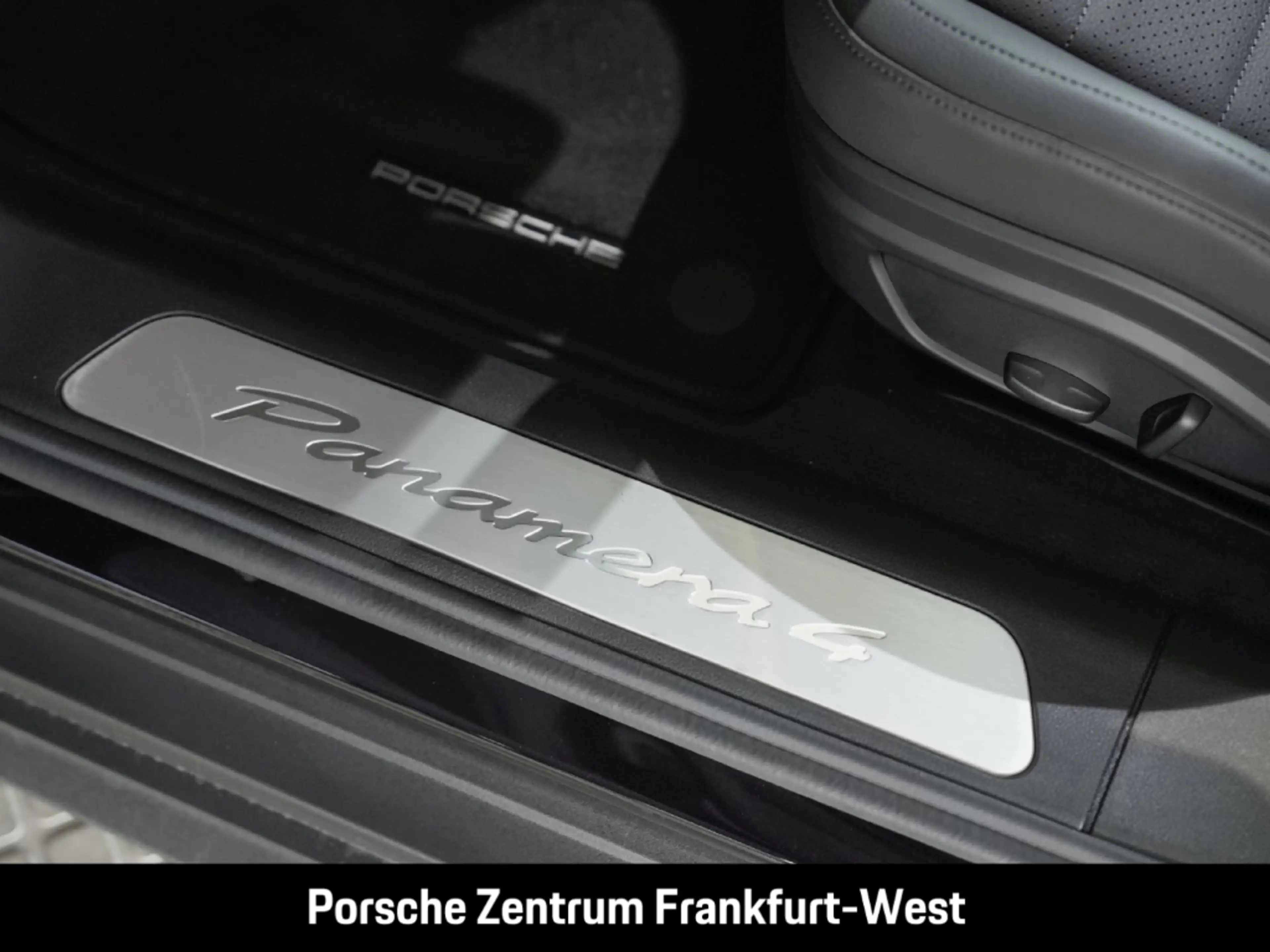 Porsche Panamera 4 E-Hybrid — photo 8