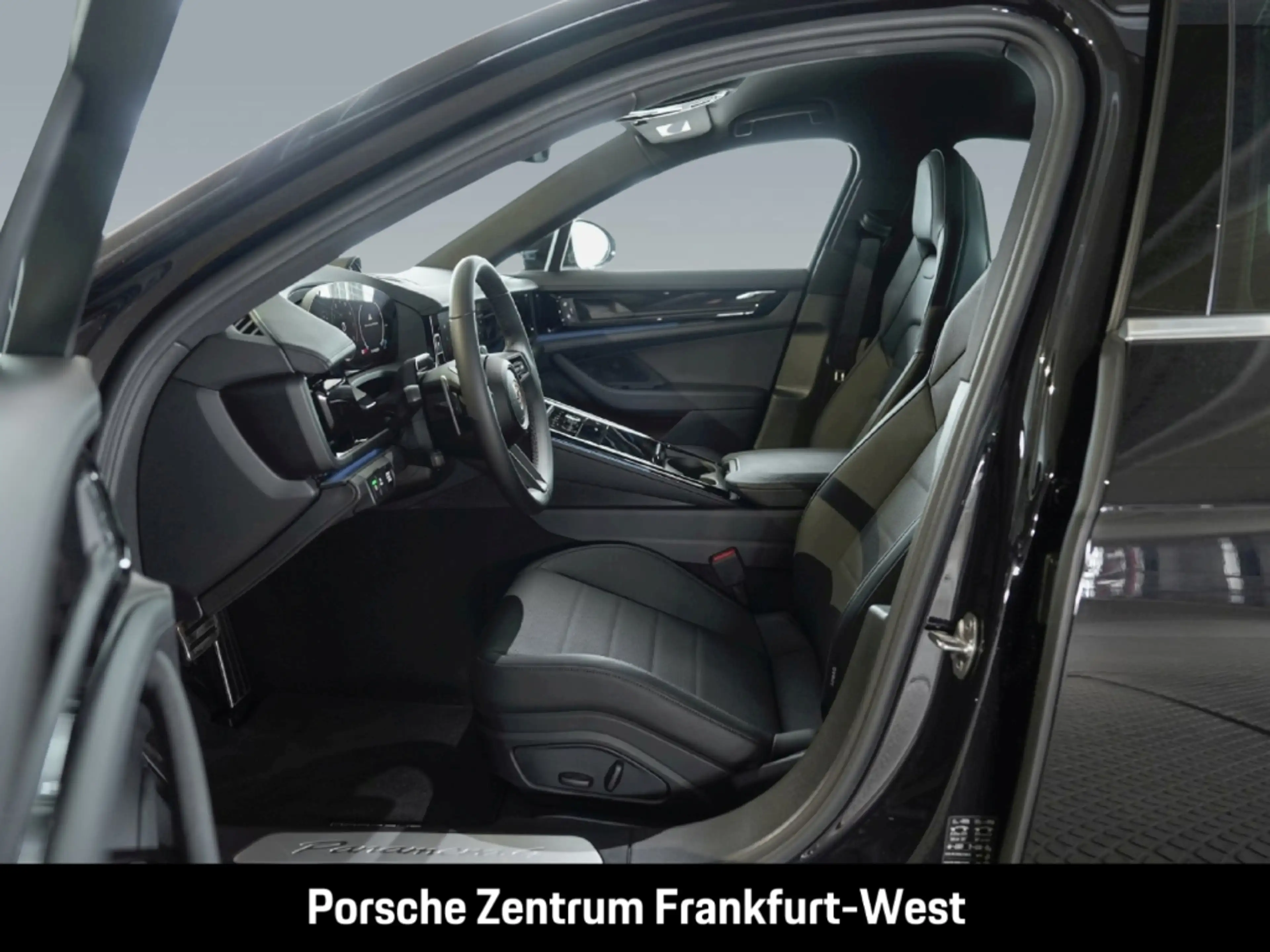Porsche Panamera 4 E-Hybrid — photo 11