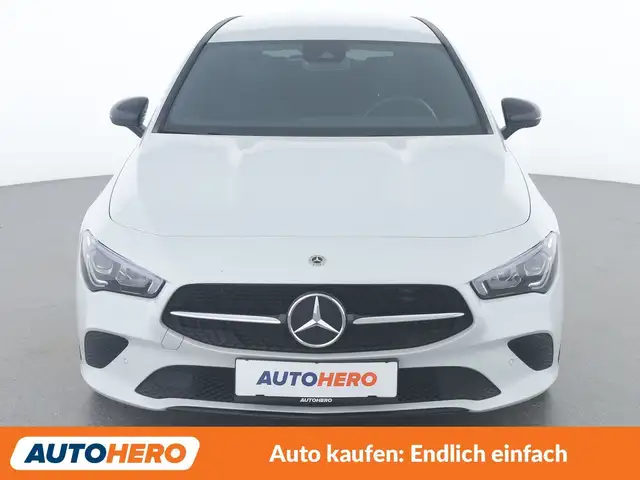 Mercedes-Benz CLA view 9