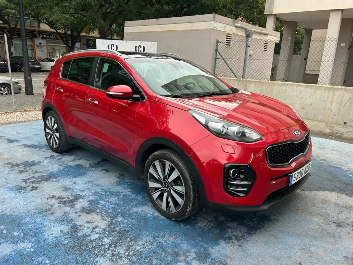 Kia Sportage 1.7CRDi VGT Eco-D. x-Tech18 4x2 Rojo - 1