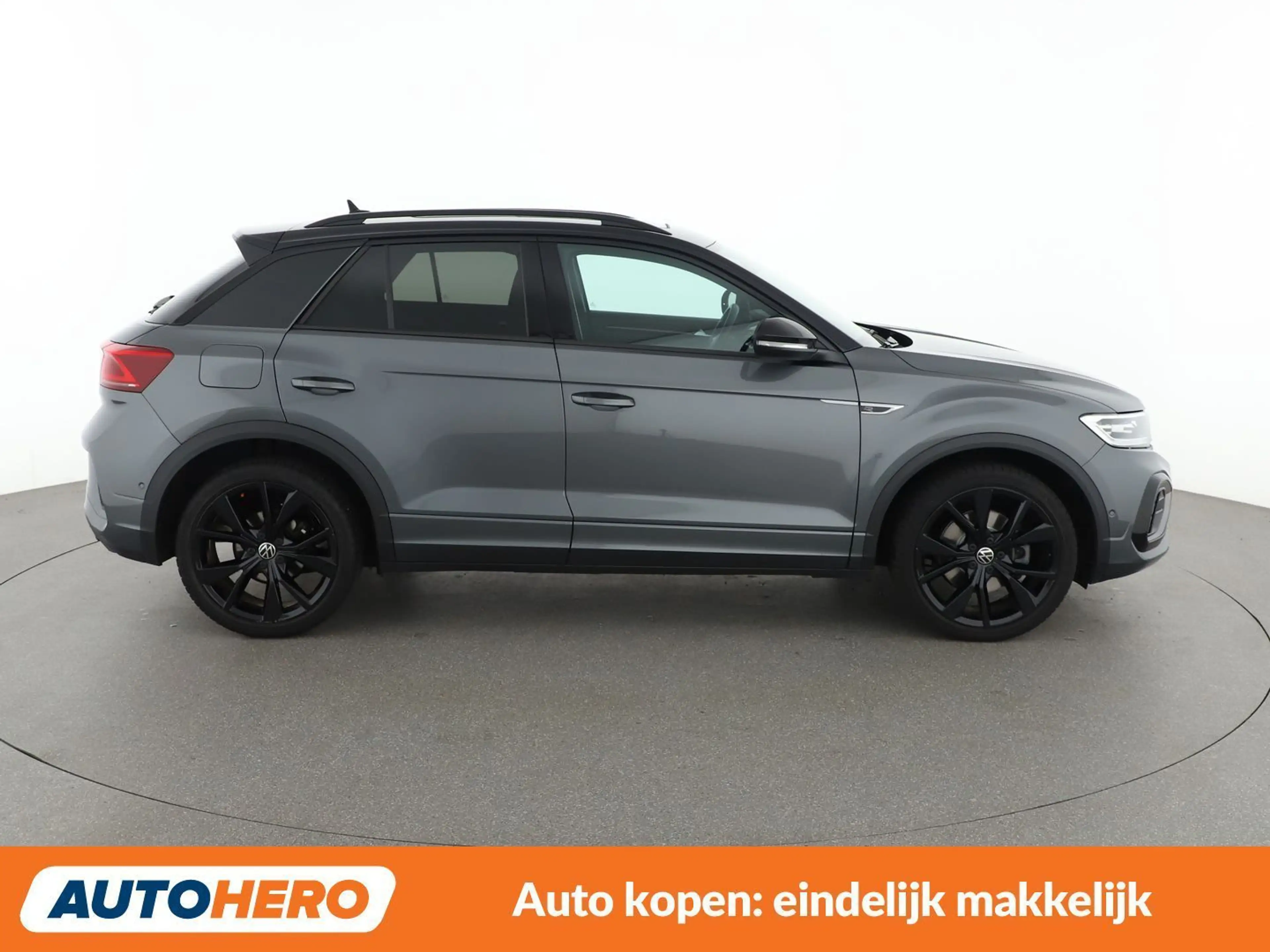 Volkswagen T-Roc 1.5 TSI ACT R-Line — photo 7