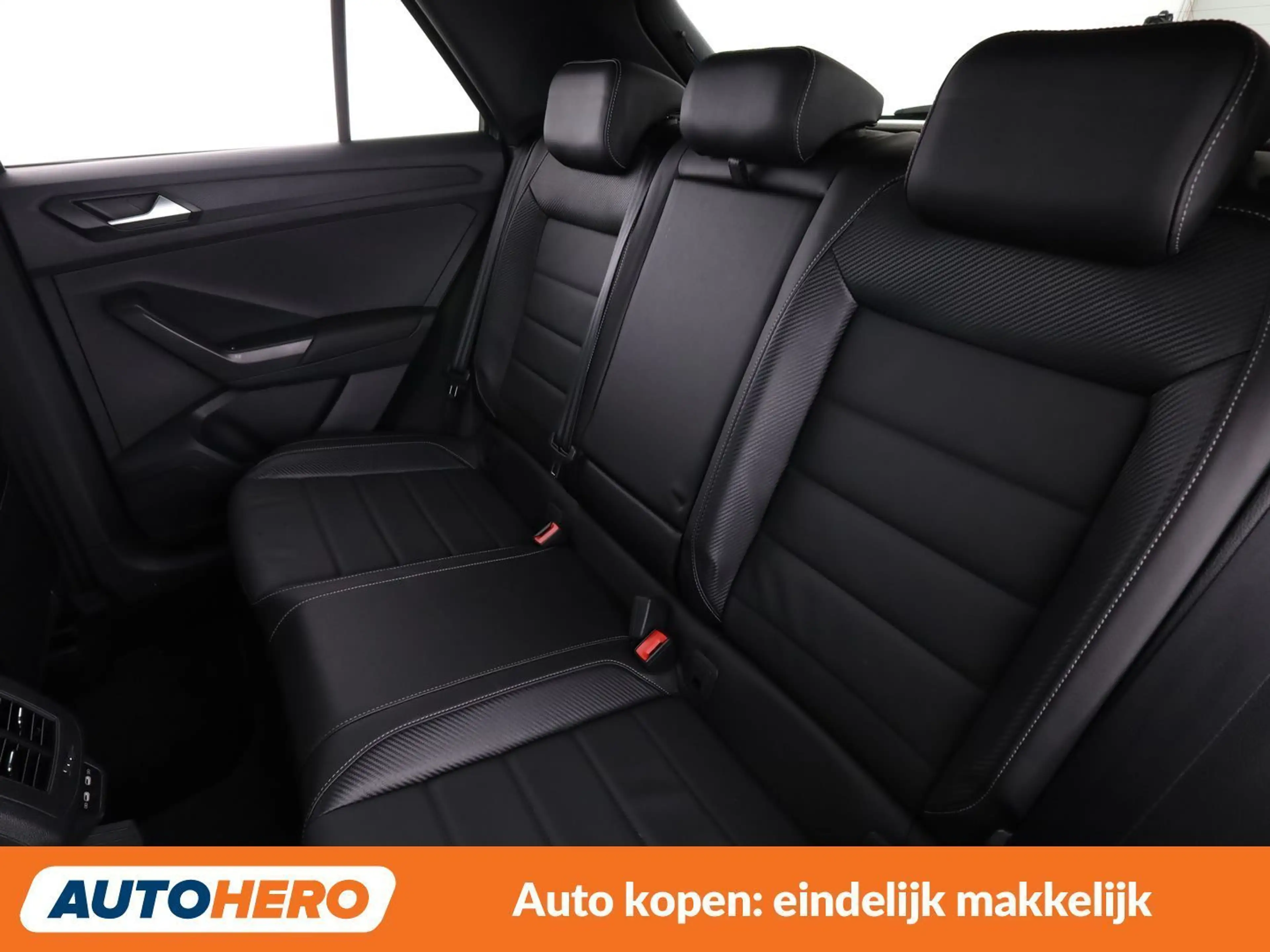 Volkswagen T-Roc 1.5 TSI ACT R-Line — photo 14