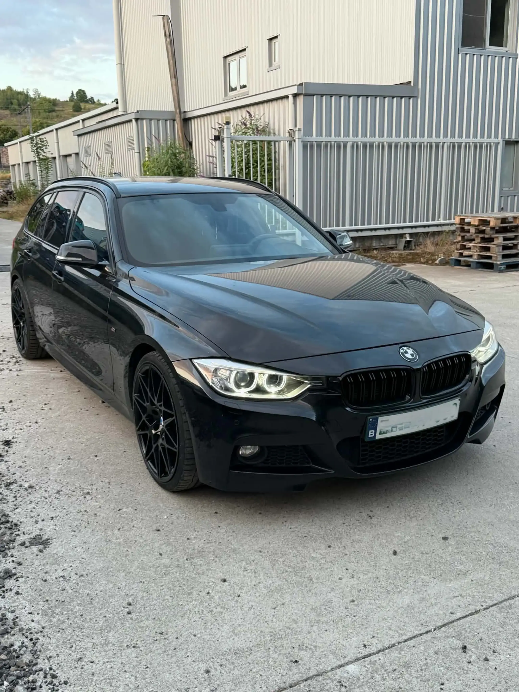 BMW 316 316i F31 Pack M — photo 3