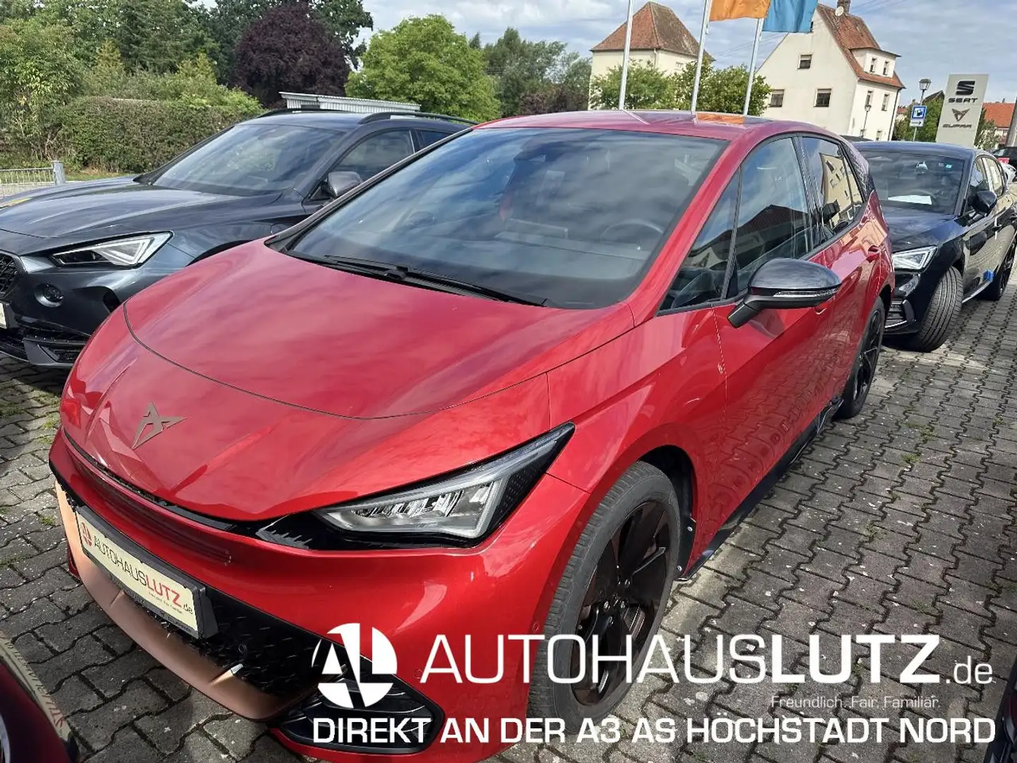 CUPRA Born CUPRA Born (MJ23) 170 kW (231 PS) 77 kWh Roşu - 1