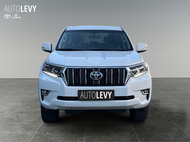 Toyota Land Cruiser 2.8 D-4D Comfort AHK/CARPLAY — photo 6