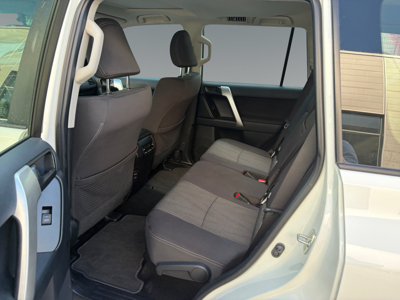 Toyota Land Cruiser 2.8 D-4D Comfort AHK/CARPLAY — photo 10
