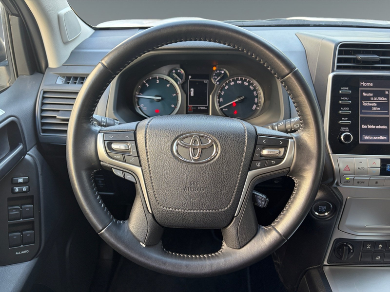 Toyota Land Cruiser 2.8 D-4D Comfort AHK/CARPLAY — photo 13