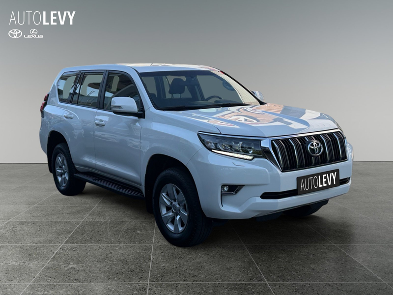 Toyota Land Cruiser 2.8 D-4D Comfort AHK/CARPLAY — photo 5