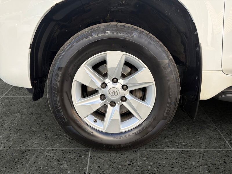 Toyota Land Cruiser 2.8 D-4D Comfort AHK/CARPLAY — photo 11