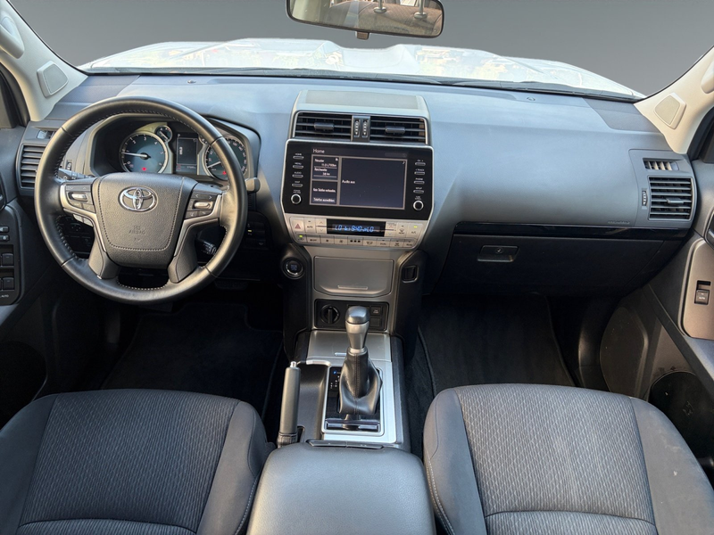 Toyota Land Cruiser 2.8 D-4D Comfort AHK/CARPLAY — photo 11
