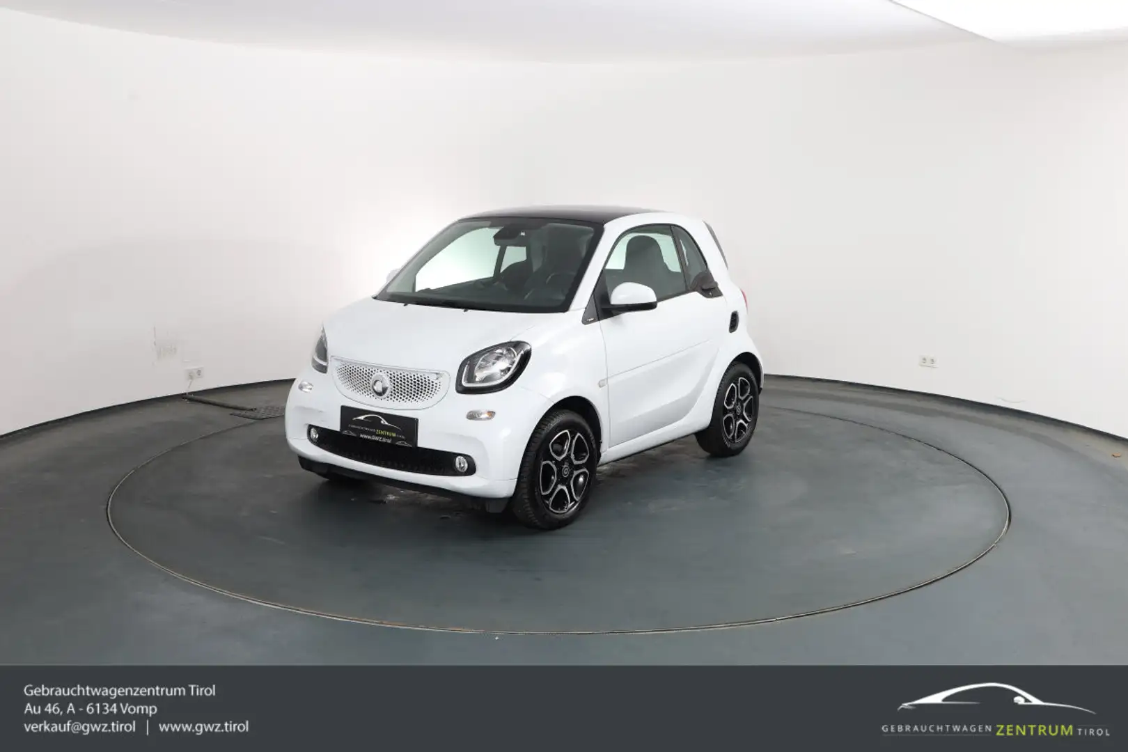 smart forTwo smart fortwo Prime Aut. LEDER*SHZ*BT*PANO Weiß - 1