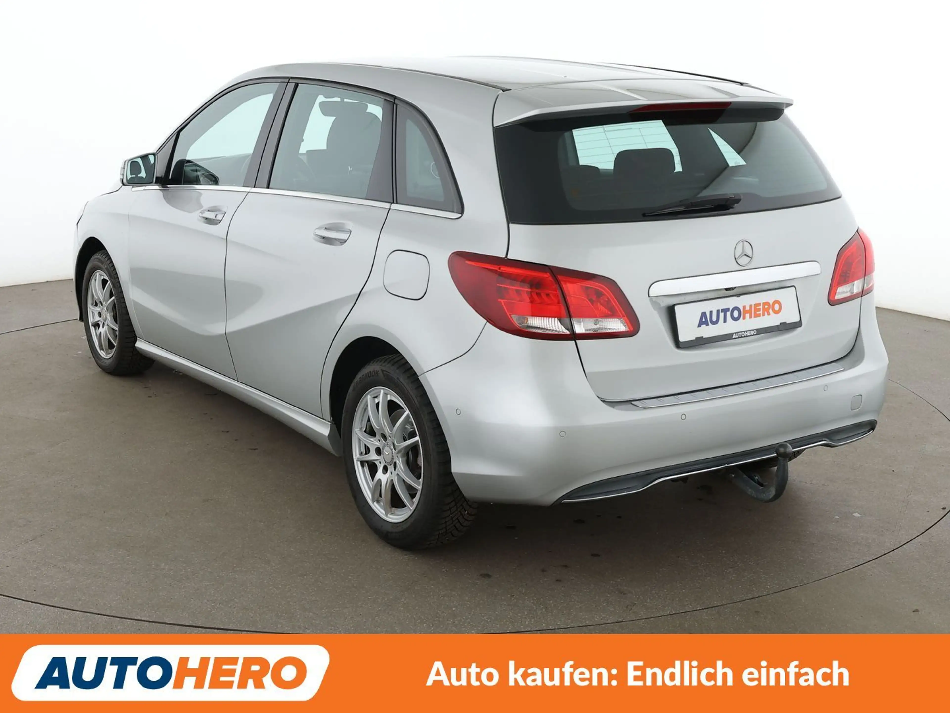 Mercedes-Benz B 180 B 180 Style Aut.*NAVI*PDC*CAM*SHZ*KLIMA* — photo 4