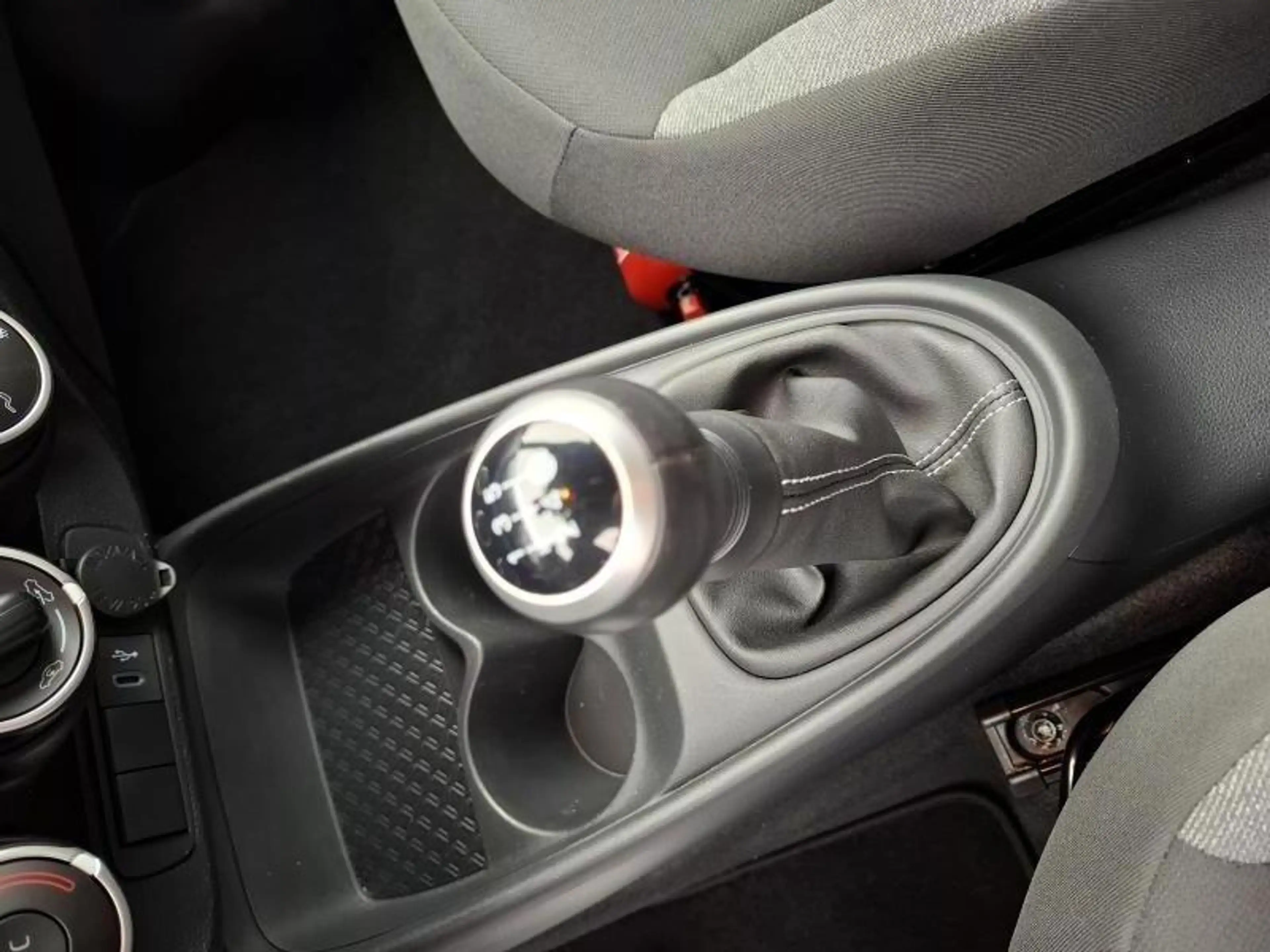 Toyota Aygo X 1.0 VVT-I X-PLAY — photo 5