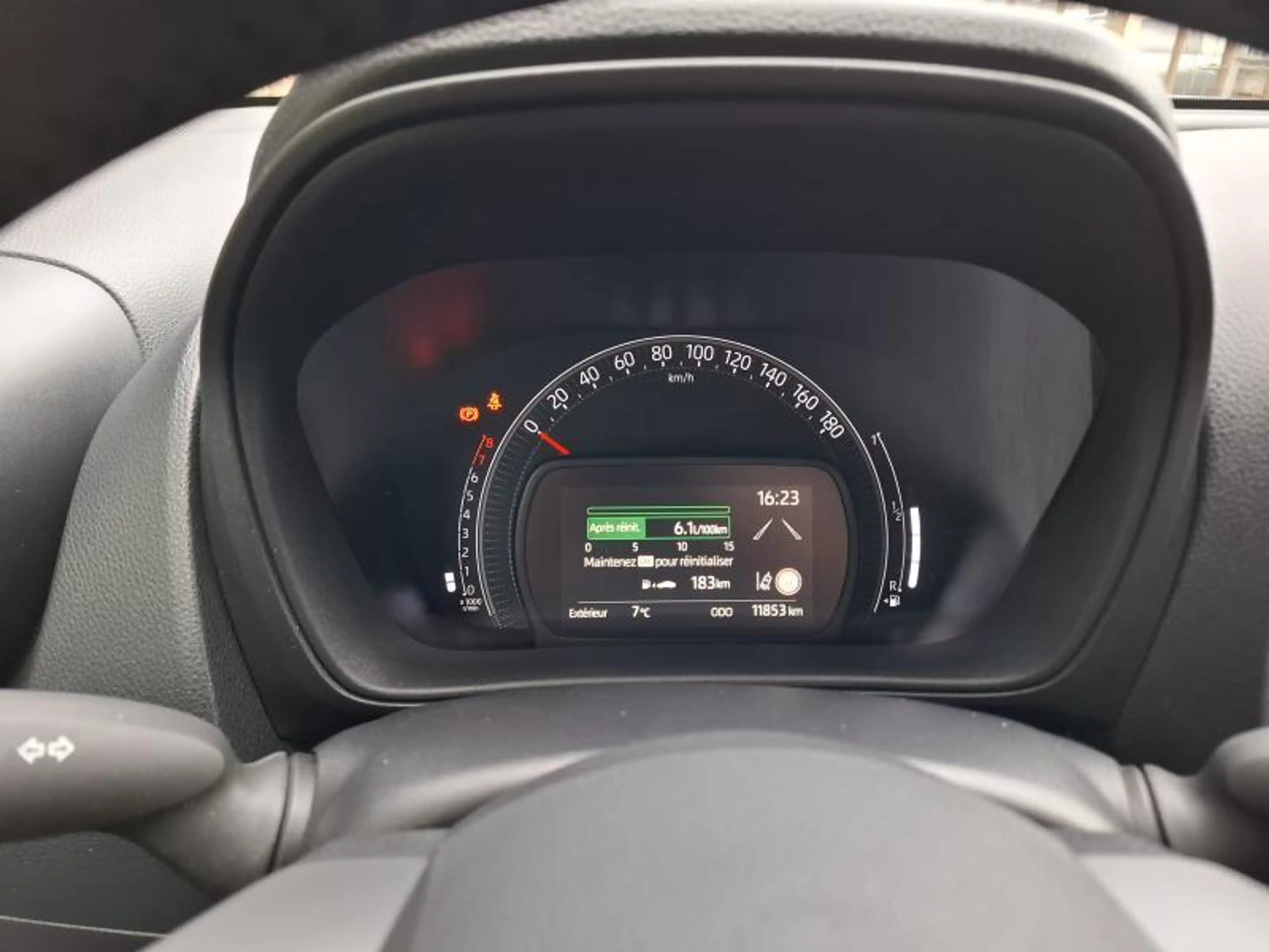 Toyota Aygo X 1.0 VVT-I X-PLAY — photo 4
