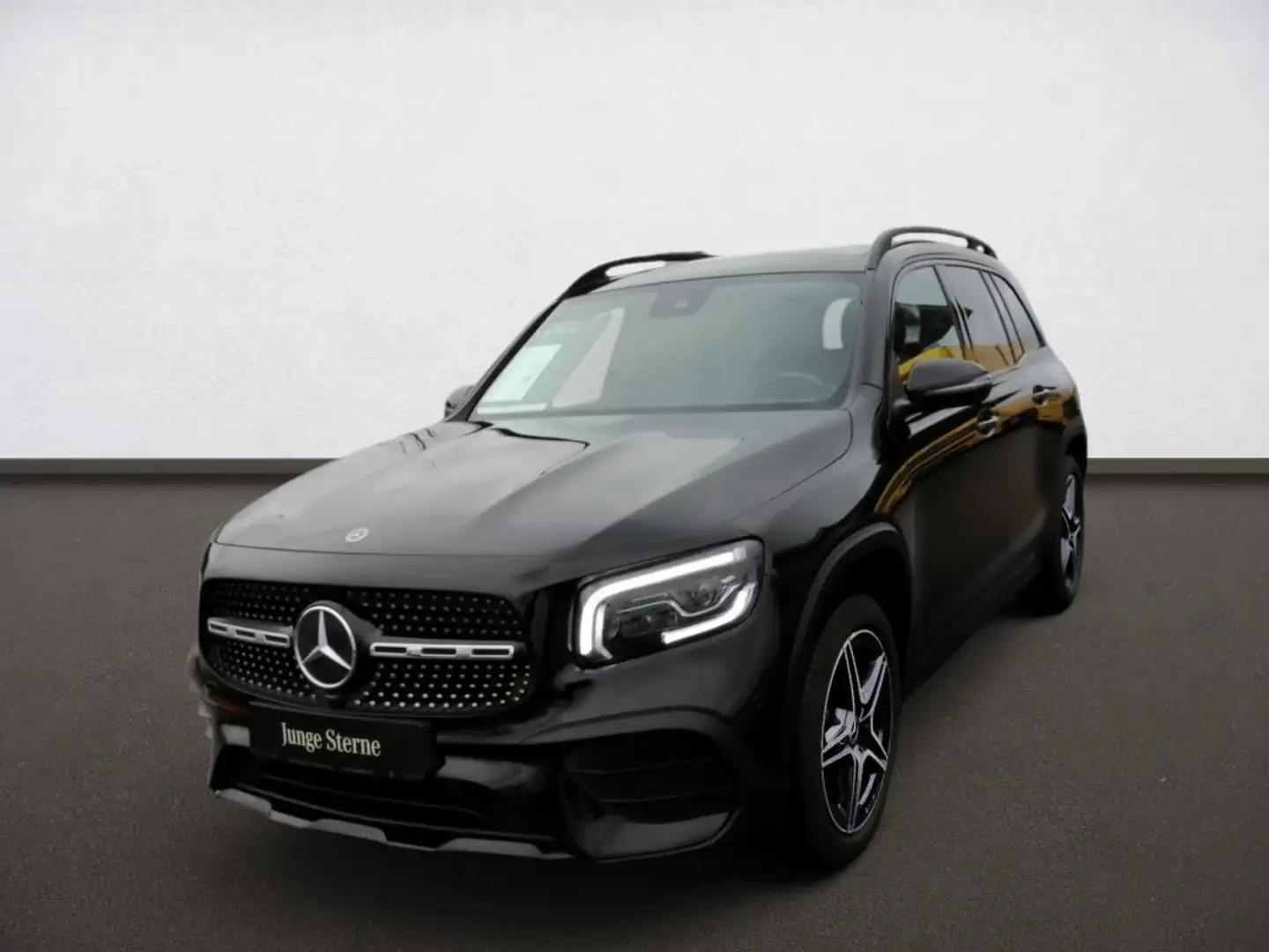 Mercedes-Benz GLB 200 *AMG*Night*Pano*Ambi*AHK*RKam*Mbeam*MBUX Чёрный - 2