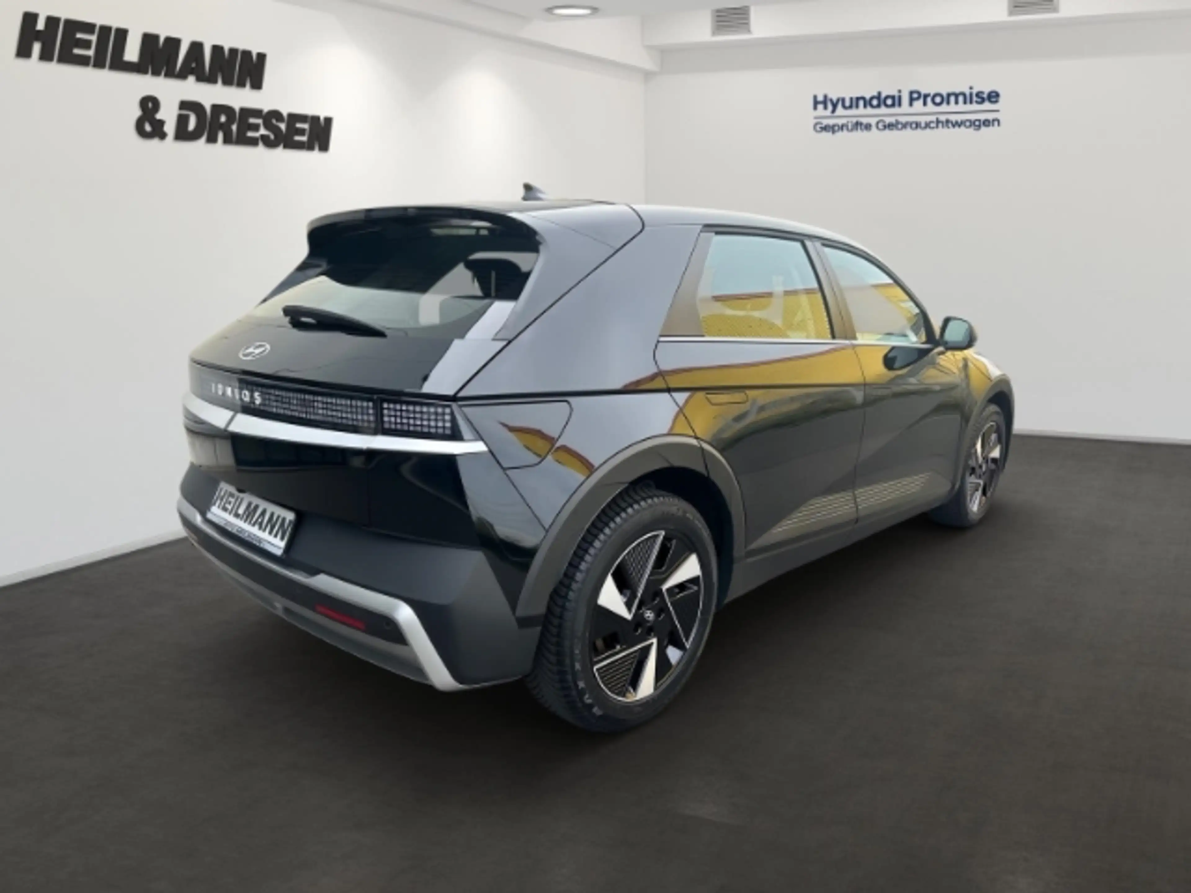 Hyundai IONIQ 5 Dynamiq 63 kWh Wärmepumpe/Navi/Lenkrad/Sitzheizung — photo 3