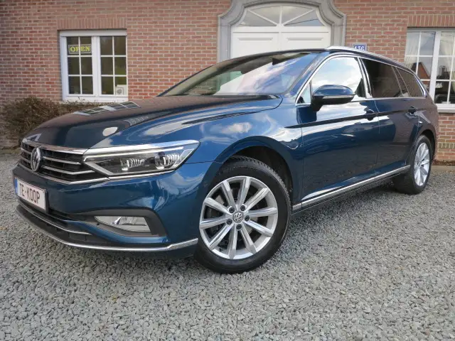Volkswagen Passat Variant 1.6 TDi DSG PARKPILOT Elegance Business IN PROMO!