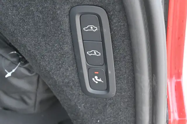 Volvo XC90 view 7
