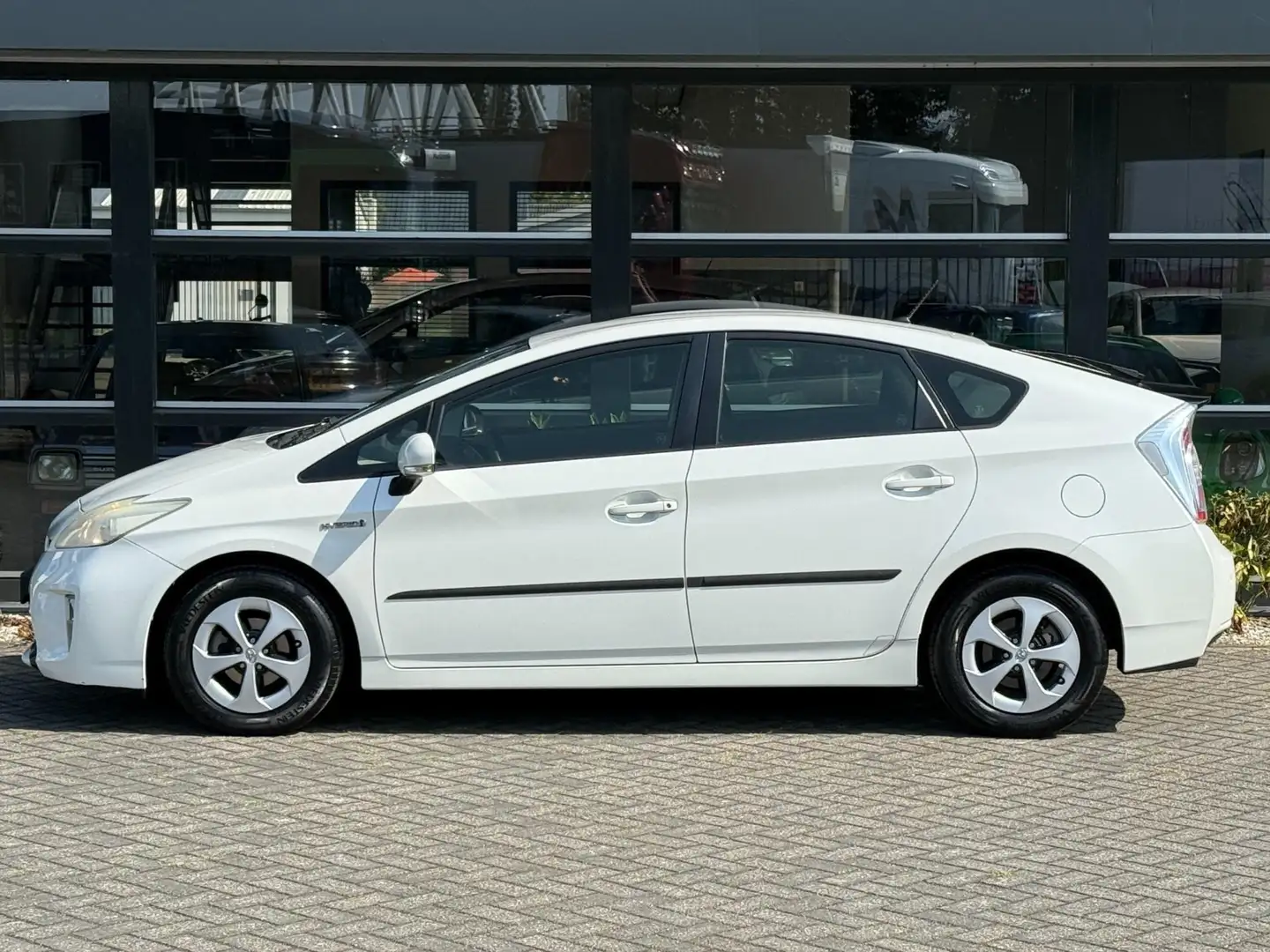 Toyota Prius 1.8 Hybride Comfort Top 5 edition Navi Camera NAP Wit - 2