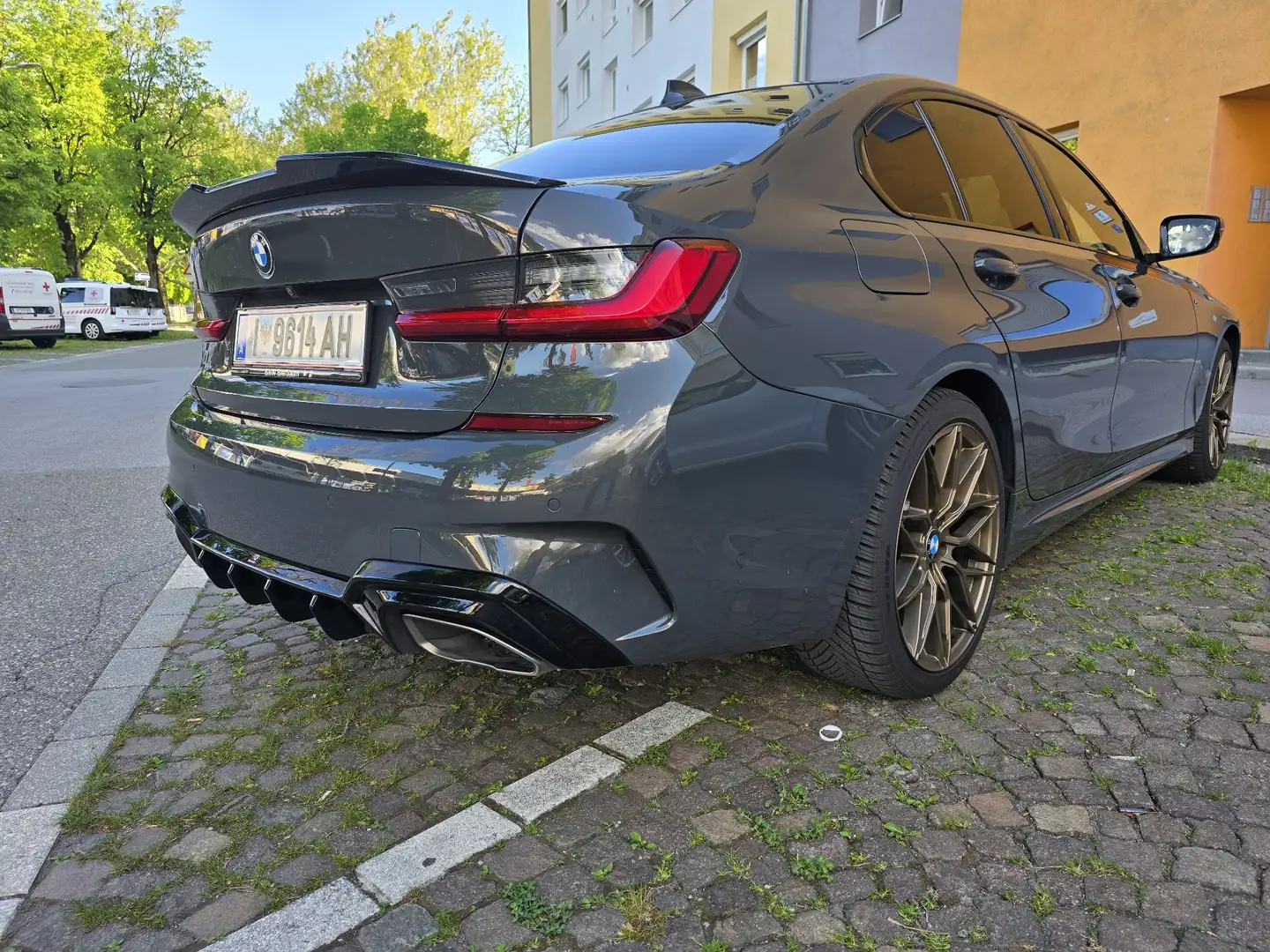 BMW 340 M340i xDrive Aut. Schiebedach fast Vollausstattung Grau - 1