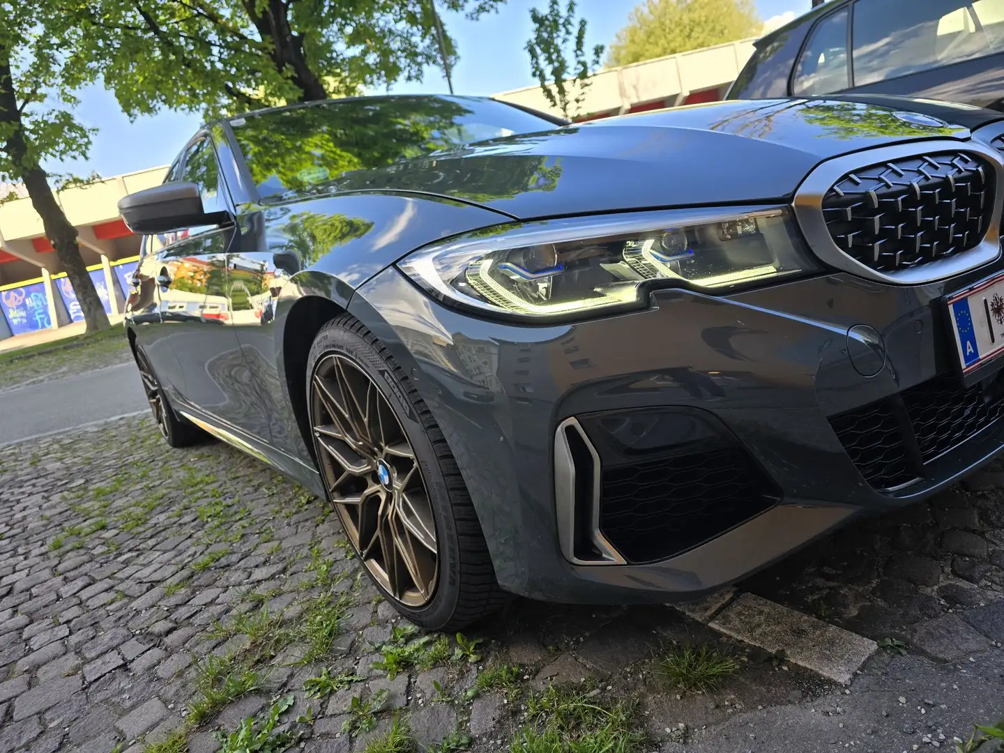 BMW 340 M340i xDrive Aut. Schiebedach fast Vollausstattung Grau - 2