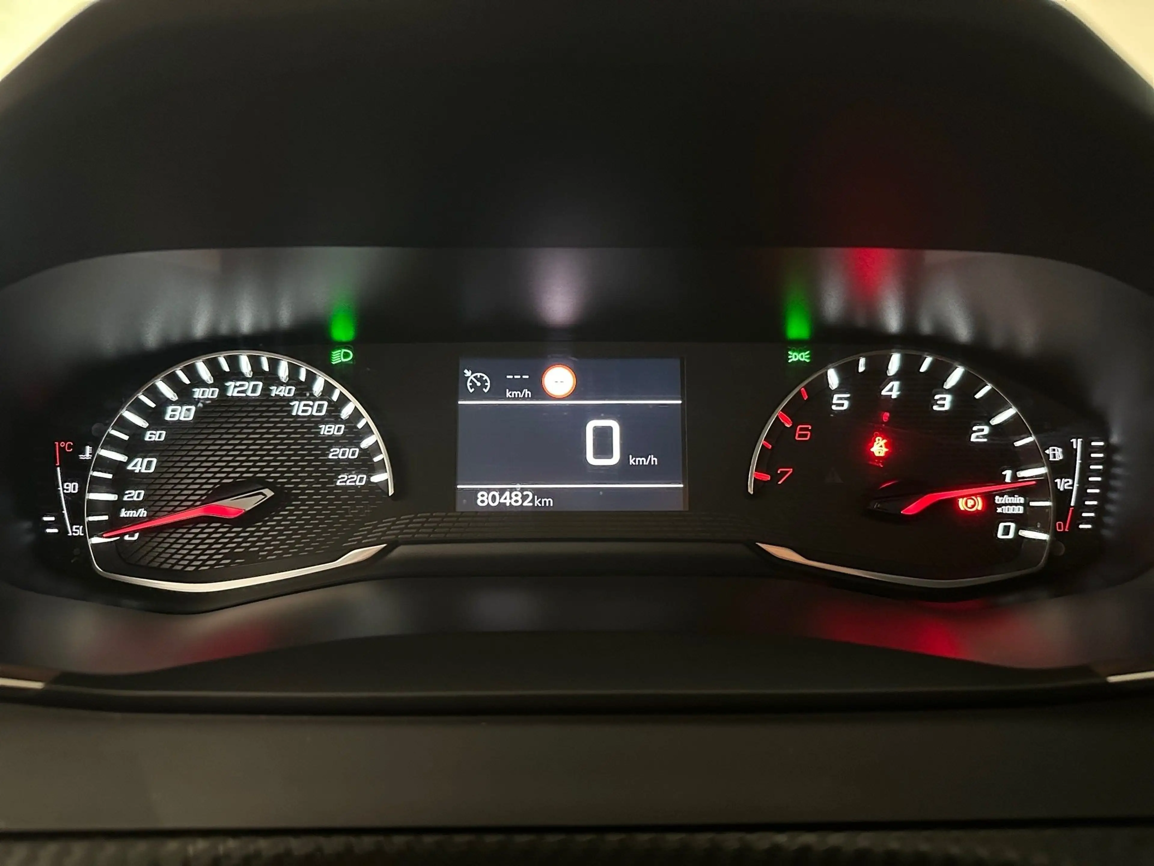 Peugeot 208 1.2 PureTech 75 Active ab ca. 90€ monatlich — photo 22