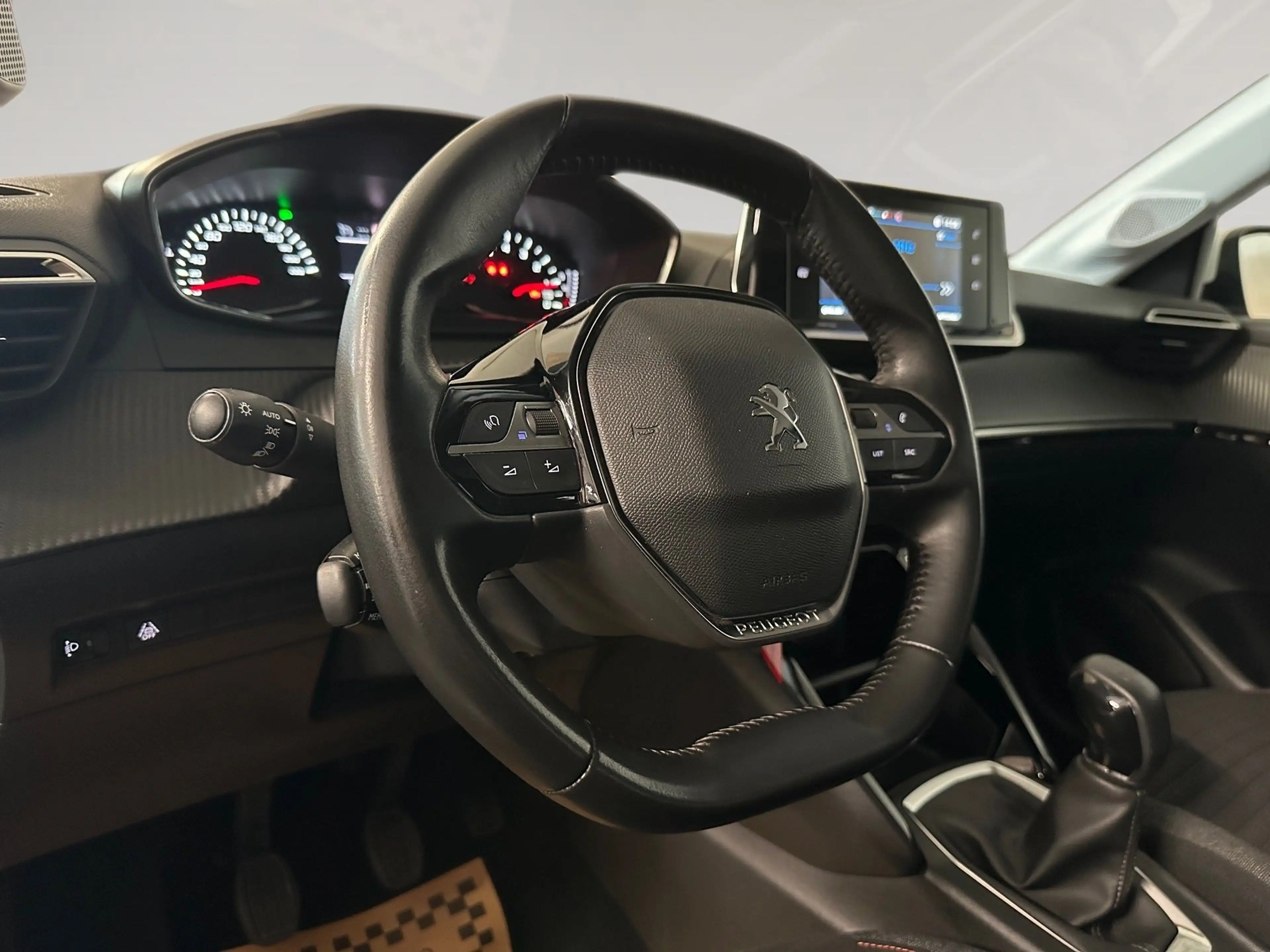 Peugeot 208 1.2 PureTech 75 Active ab ca. 90€ monatlich — photo 16