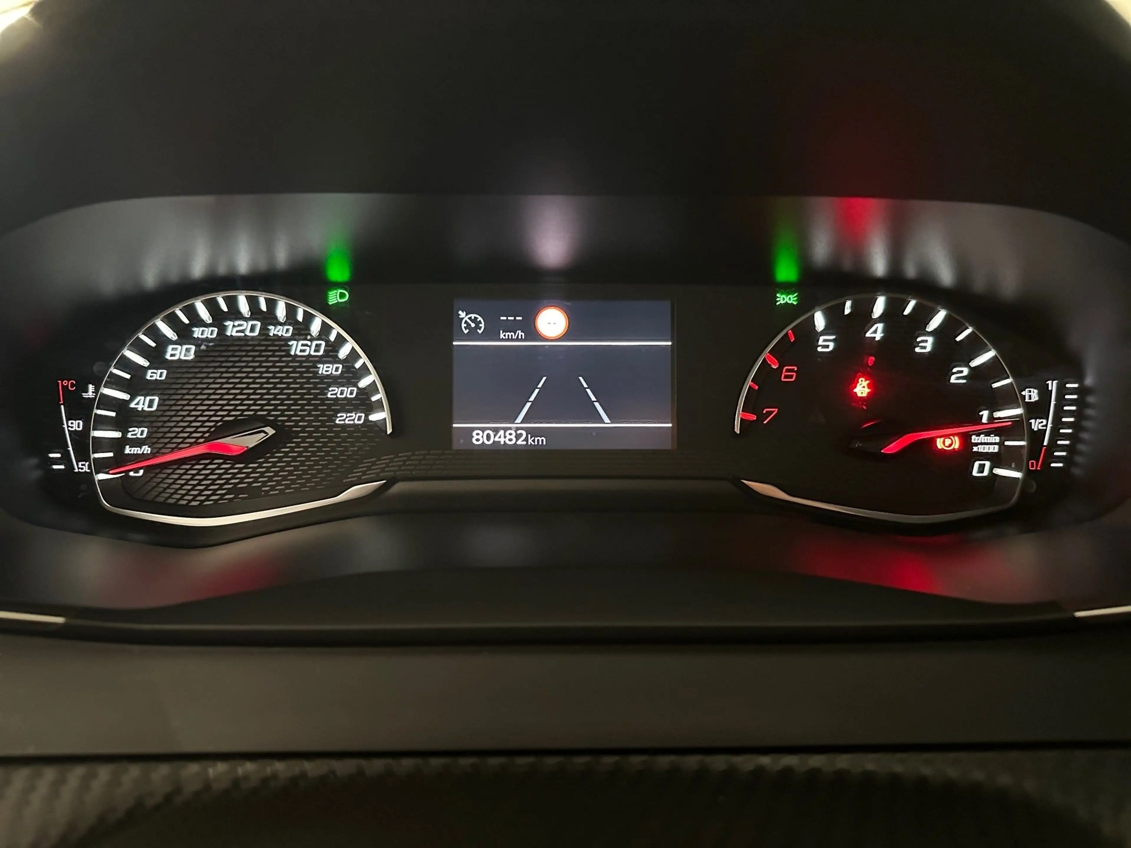 Peugeot 208 1.2 PureTech 75 Active ab ca. 90€ monatlich — photo 24