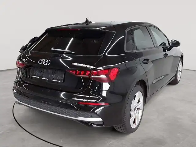 Audi A3 view 4