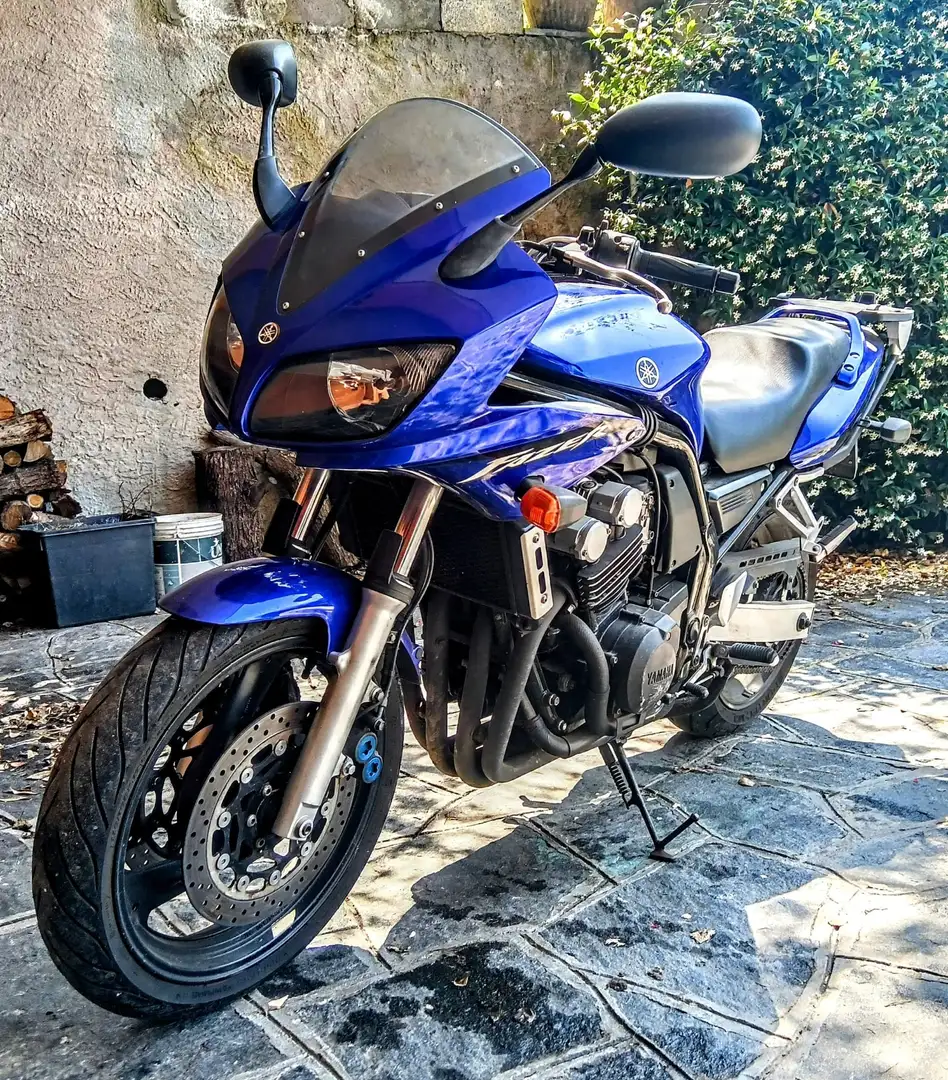 Yamaha FZS 600 Bleu - 2
