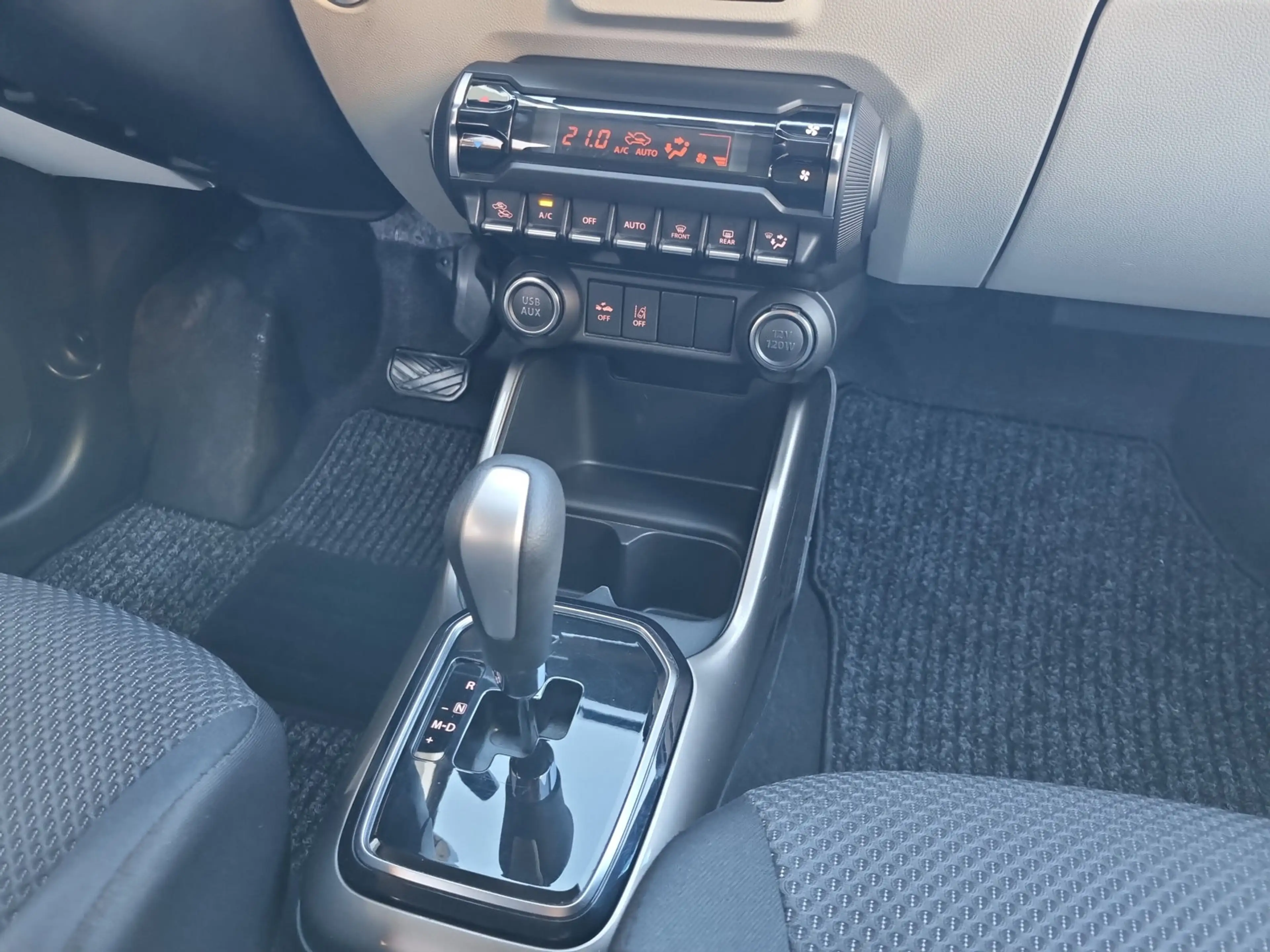 Suzuki Ignis 1.2 Comfort+ Automatik *Scheckheft* — photo 20