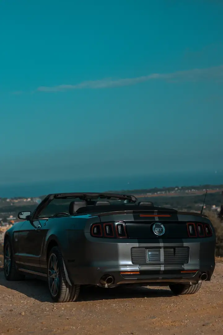 Ford Mustang Convertible V8 5.0 421 GT A - 2