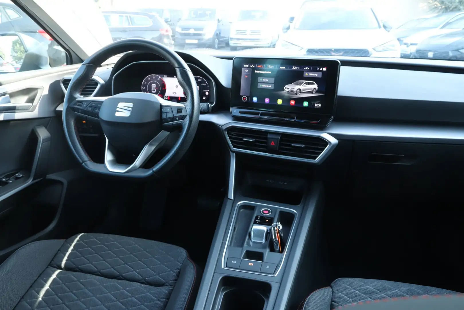 SEAT Leon 1.5 TSI Sportstourer FR ACC*SHZ*NAVI*Lenkr.Hz Weiß - 2