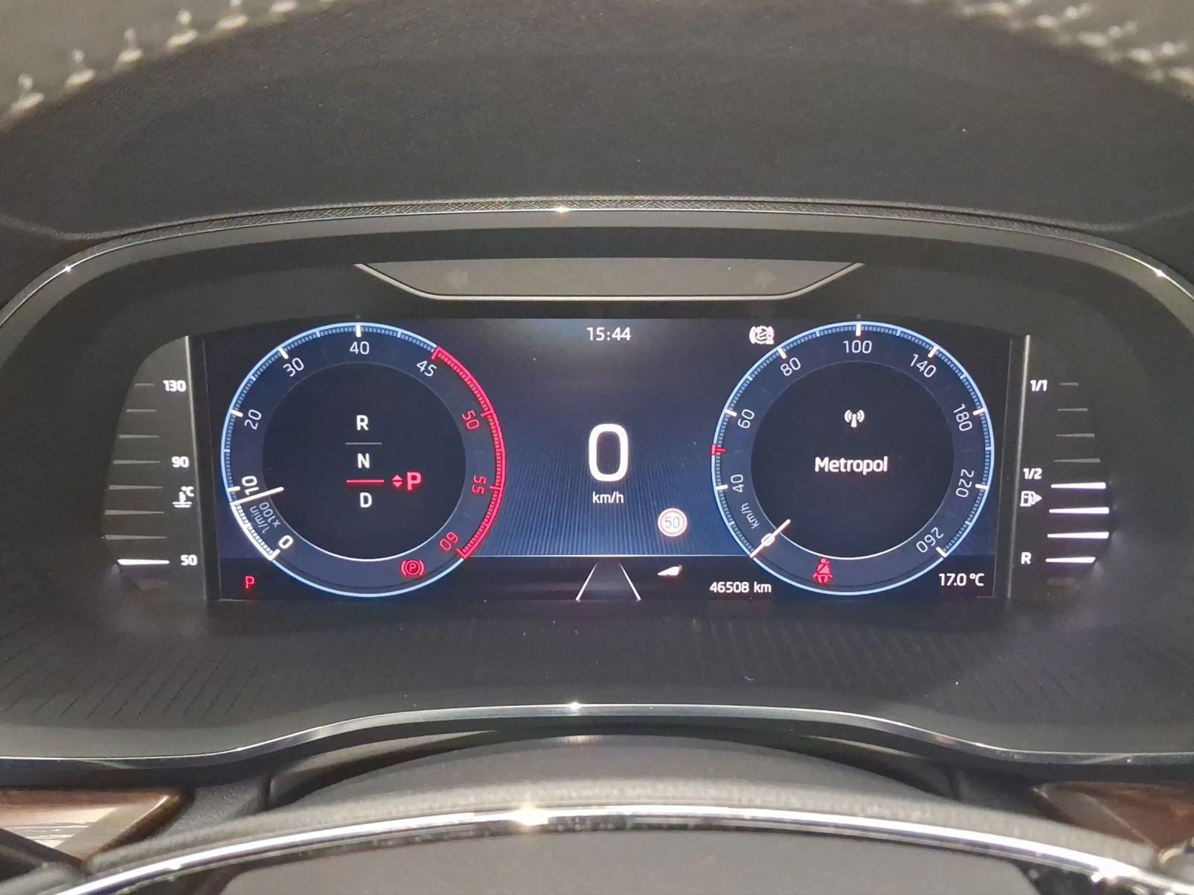 Skoda Octavia Combi 2.0 TDI DSG 4x4 SCOUT NAVI HuD LM1 — photo 10