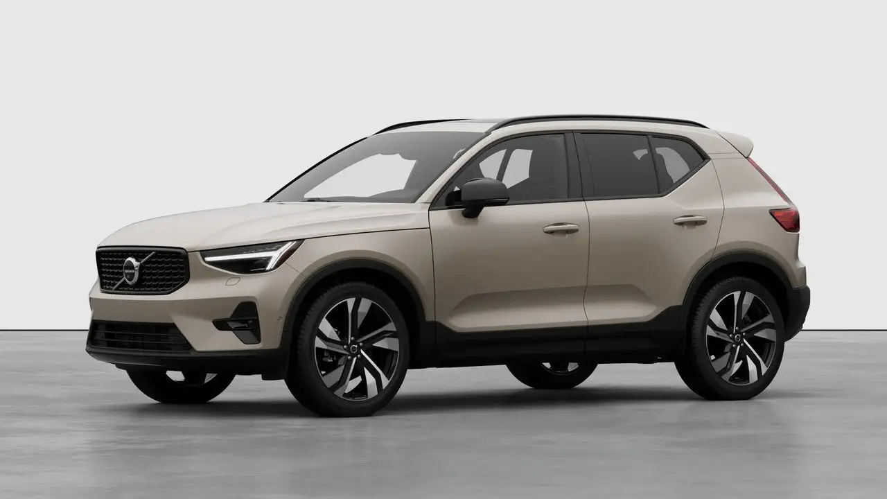2026 Volvo XC40