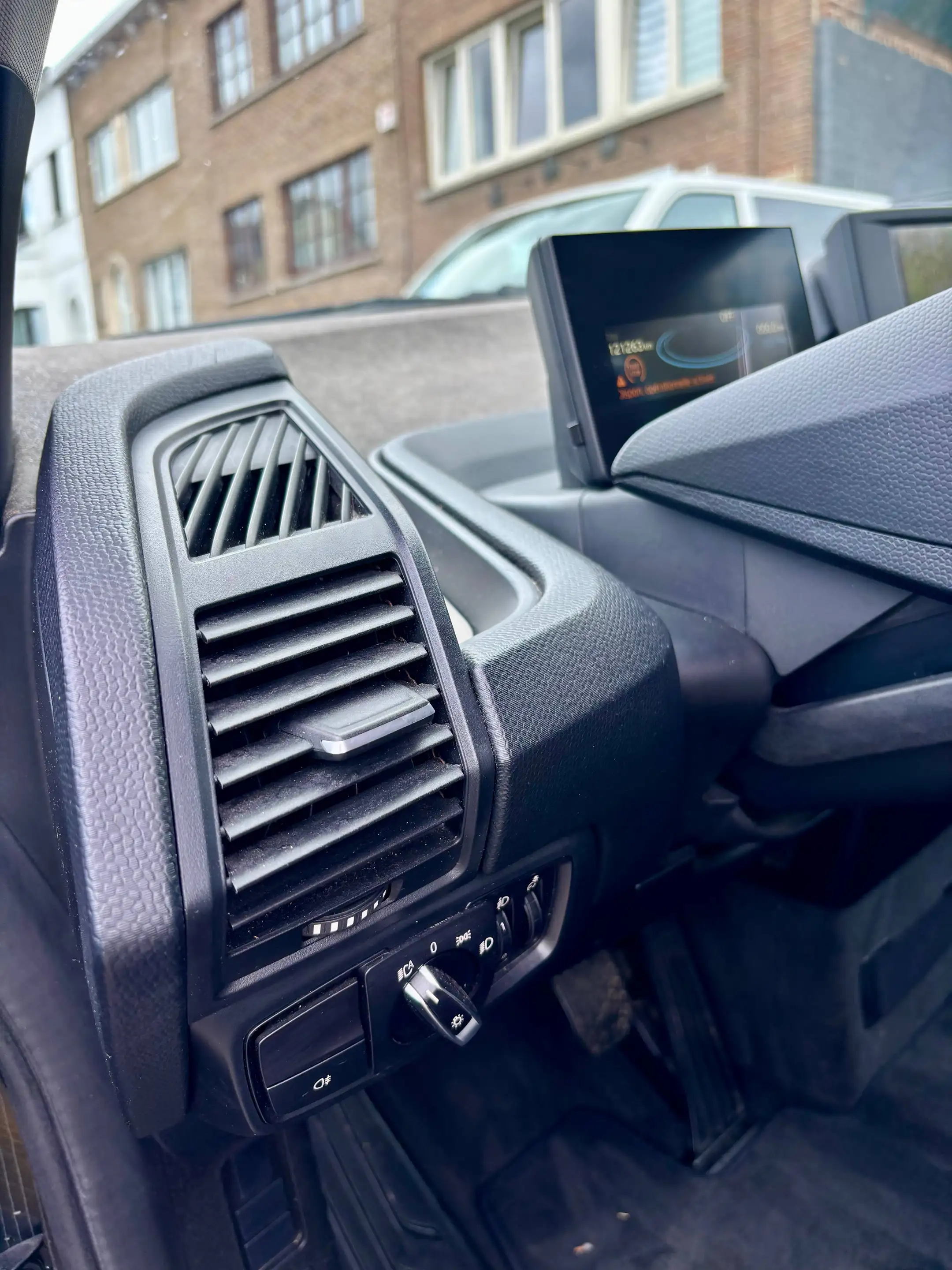 BMW i3 i3 75/125 kw Belgium car pass 7500 excl. export — photo 11