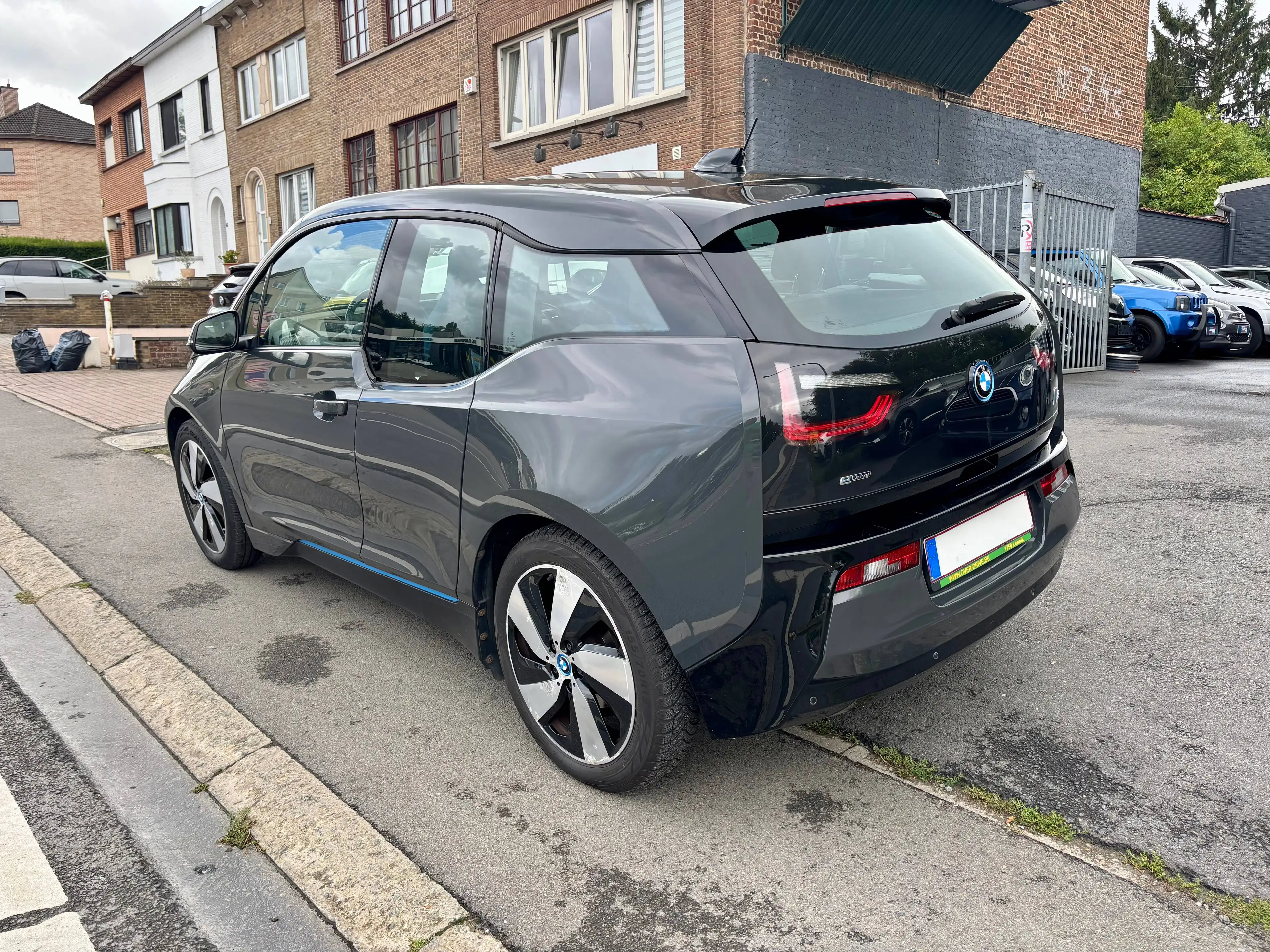 BMW i3 i3 75/125 kw Belgium car pass 7500 excl. export — photo 4