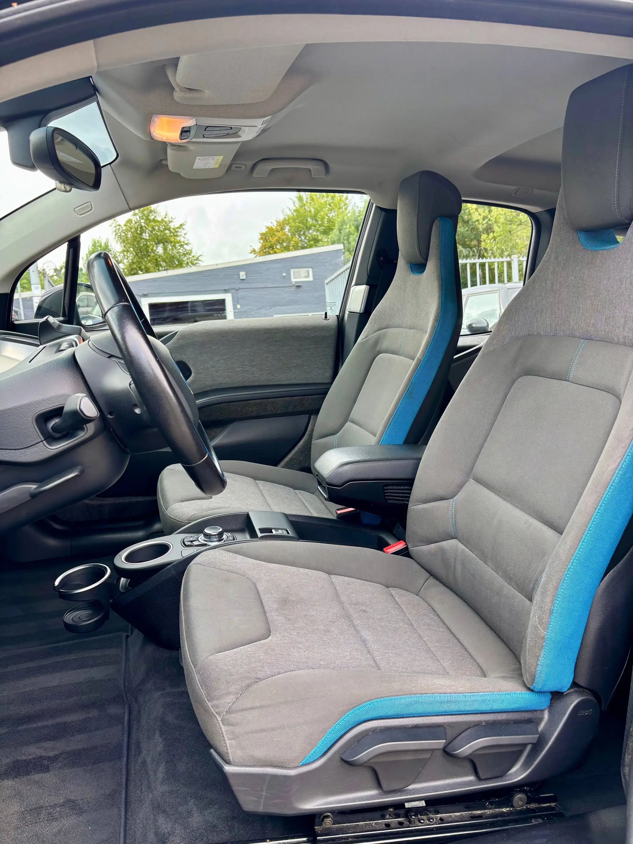 BMW i3 i3 75/125 kw Belgium car pass 7500 excl. export — photo 2