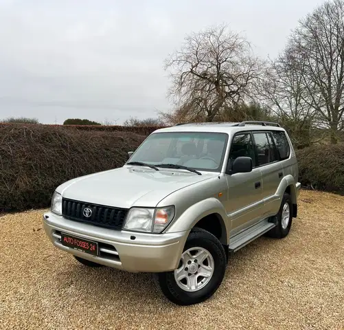 Toyota Land Cruiser 3.0 Turbo-D AUTOMATIQUE 7 PLACES VOITURE BELGE !!!