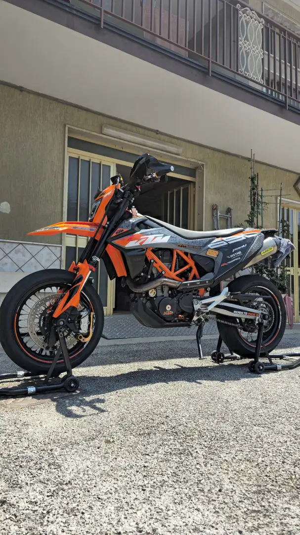 KTM 690 SMC R Portocaliu - 1