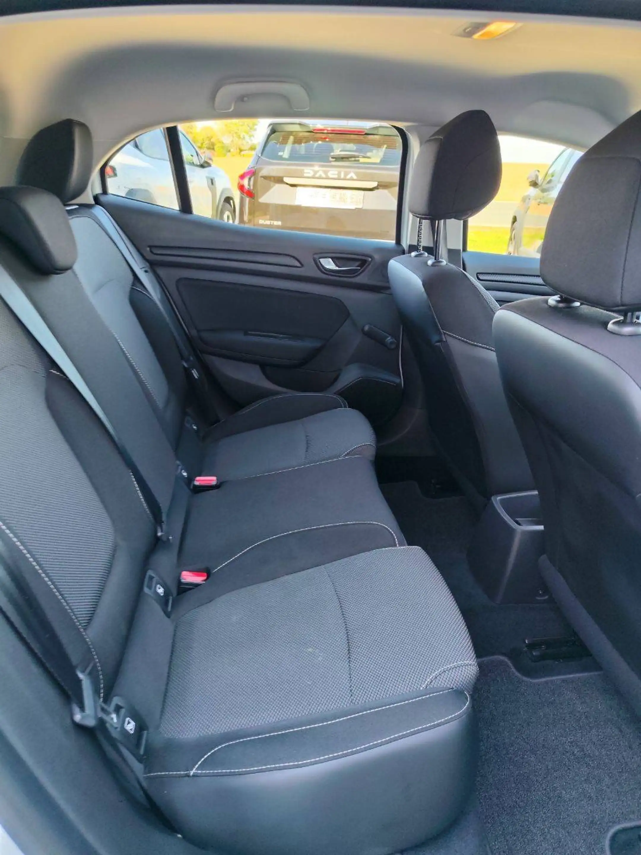Renault Megane TCe 115 GPF LIFE — photo 14