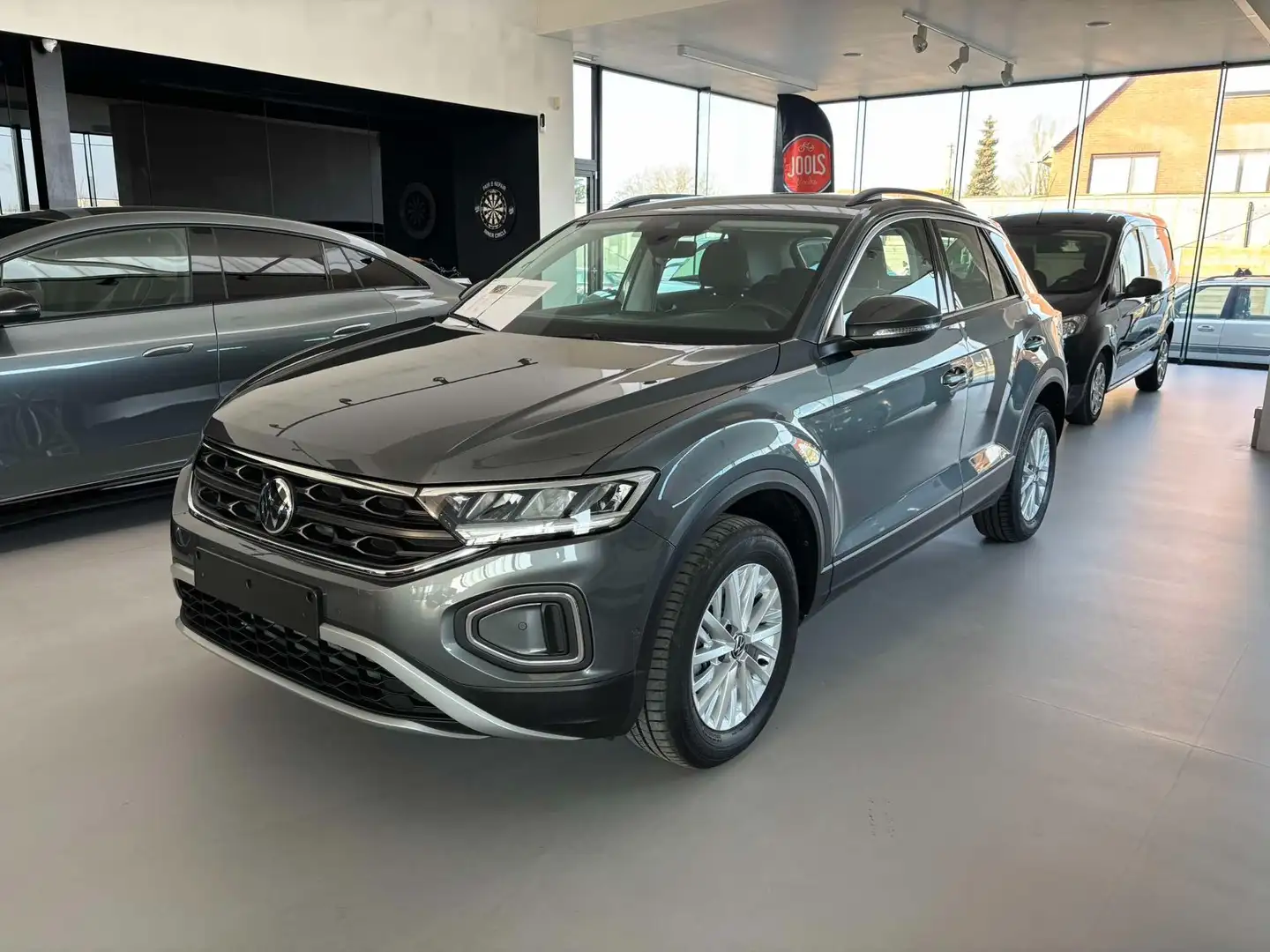 Volkswagen T-Roc 1.5 TSI Camera/Led/Navigatie/Apple/Android/zetelve Gris - 1