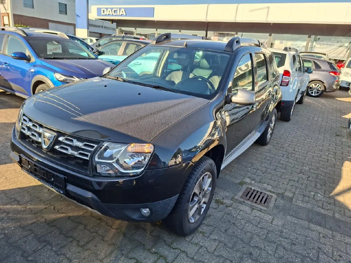 Dacia Duster Prestige 4x2 Schwarz - 1
