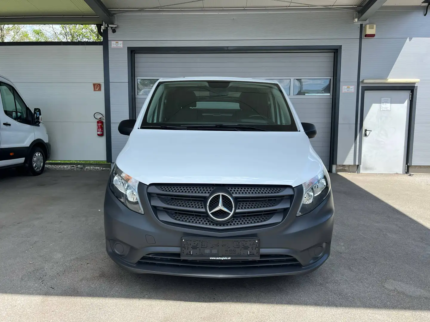 Mercedes-Benz Vito 114 CDI Kastenwagen NAVIGATION/KLIMA/TEMPOMAT Weiß - 1