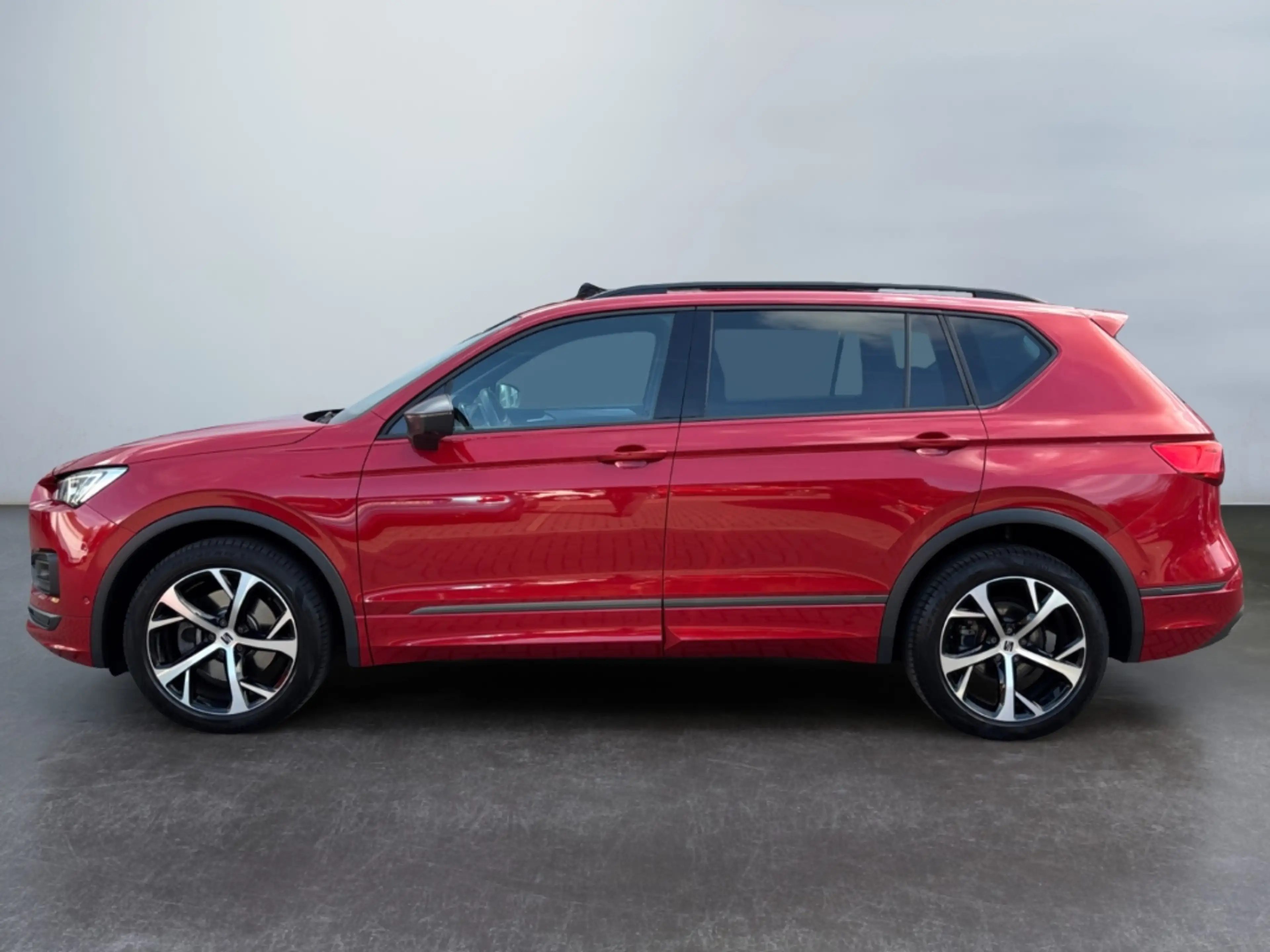 SEAT Tarraco 2.0 FR *4x4*360°*LED*ACC*4xSHZ*SmartKey* — photo 5