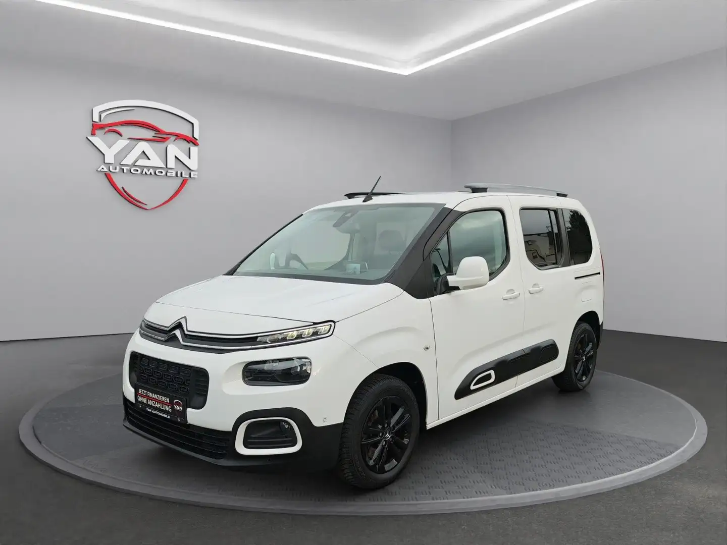 Citroen Berlingo Shine M 1.2 Automatik Navi Panorama AHK Blanc - 1