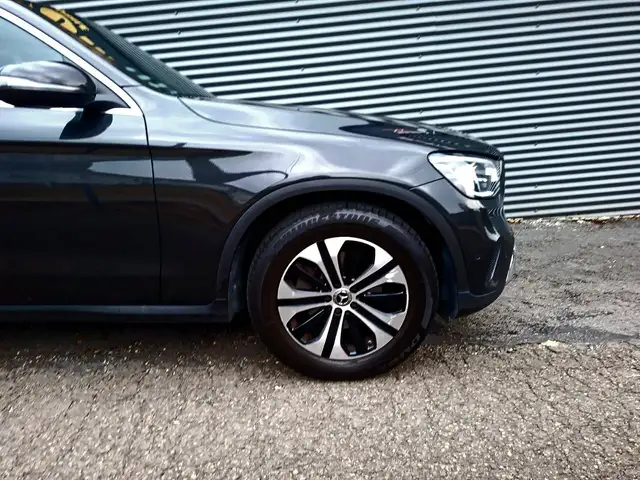Mercedes-Benz GLC view 10