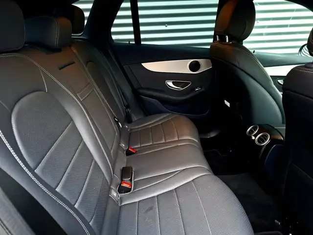 Mercedes-Benz GLC view 13