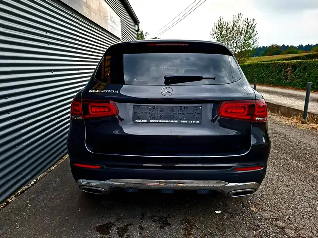 Mercedes-Benz GLC view 9